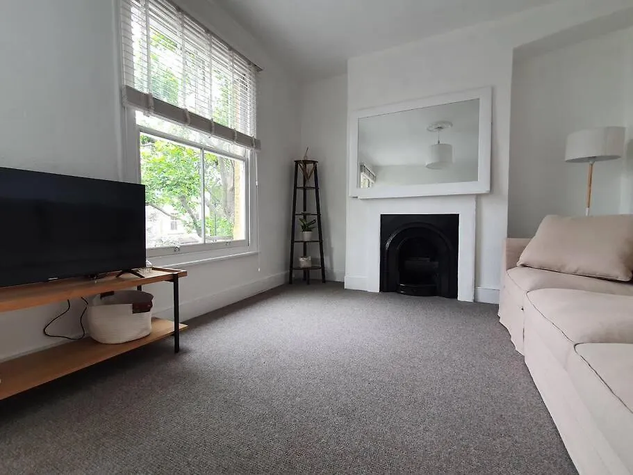 Beautiful Flat In Bow Apartment London