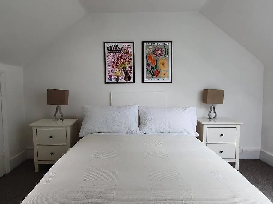Beautiful Flat In Bow Apartment London 0*,