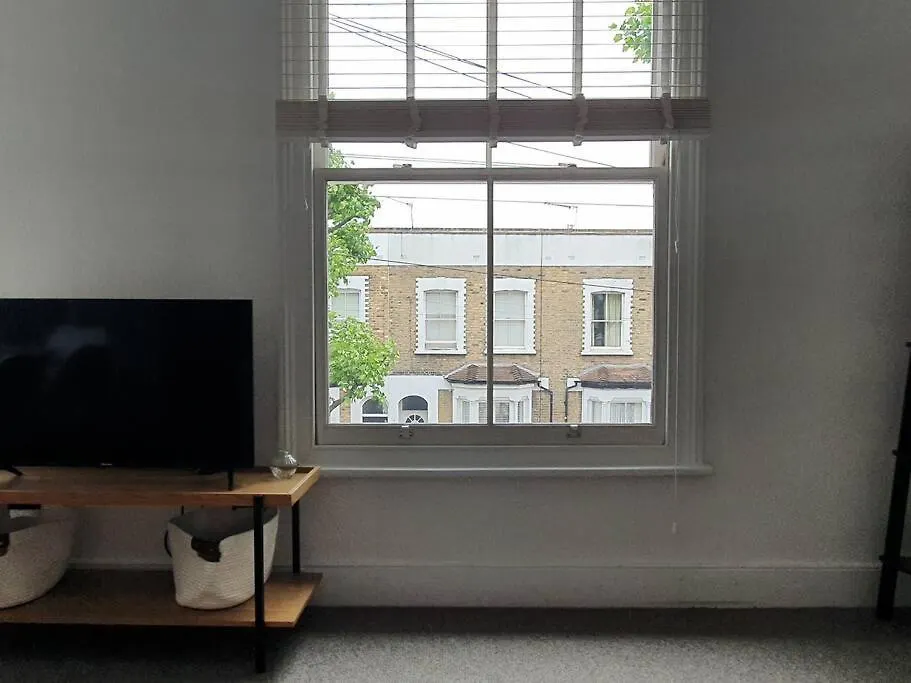 Beautiful Flat In Bow Apartment London 0*,